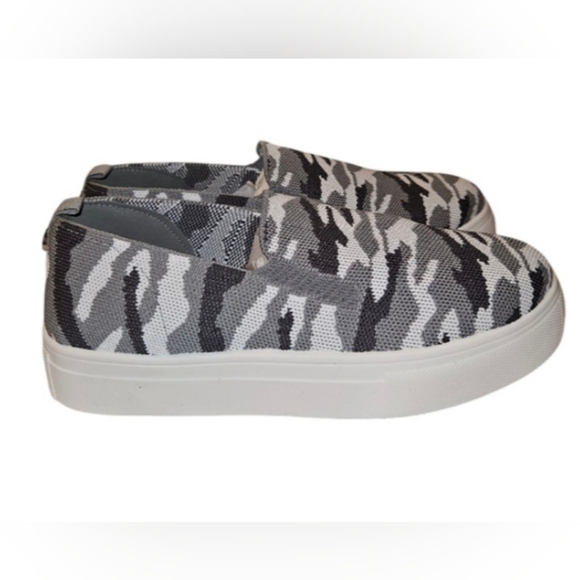 Steve Madden Shoes - Steve Madden Chunky Maygee Gray Camo Slip On Shoes SZ 8 New